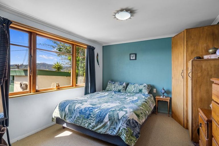 Photo of property in 22 Matipo Terrace, Toi Toi, Nelson, 7010
