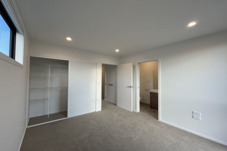 Photo of property in 12/39 Pakuranga Road, Pakuranga, Auckland, 2010
