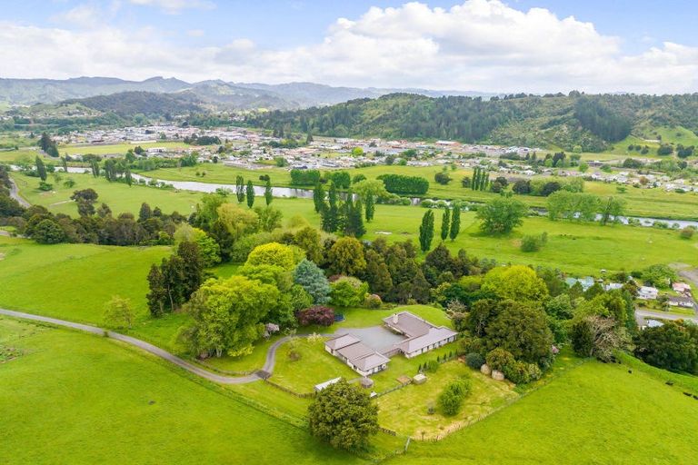 Photo of property in 25 Marsack Road, Taumarunui, 3992