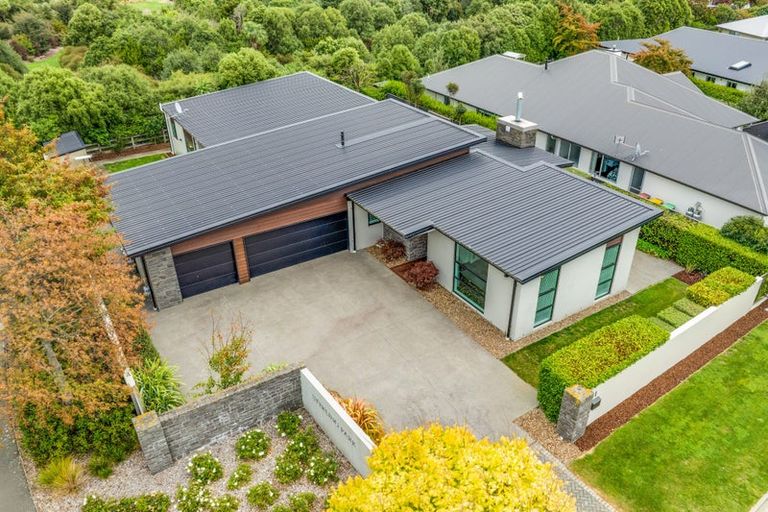 Photo of property in 1 Sterling Drive, Prebbleton, 7604