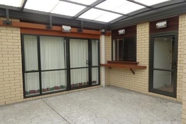 Photo of property in 35 Ruze Vida Drive, Massey, Auckland, 0614