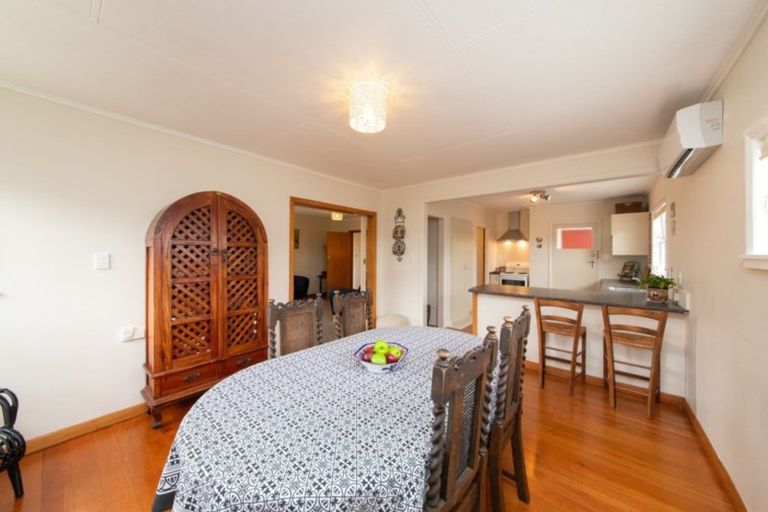 Photo of property in 81 Thames Street, Rongotea, 4476