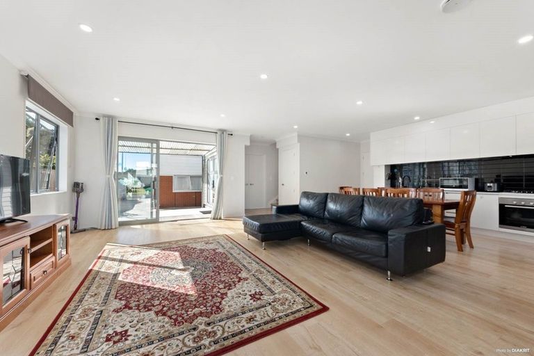 Photo of property in 34a Hope Farm Avenue, Pakuranga Heights, Auckland, 2010