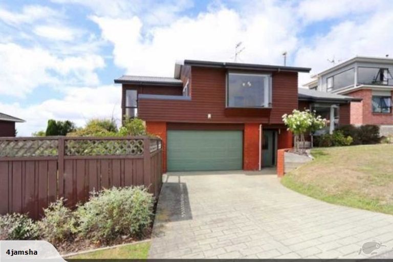 Photo of property in 19 Halladale Road, Papakowhai, Porirua, 5024