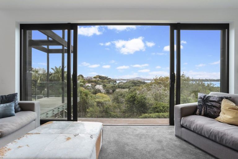 Photo of property in 25 Waimana Avenue, Northcote Point, Auckland, 0627