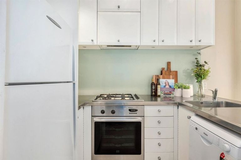 Photo of property in 8 Watson Street, Te Aro, Wellington, 6011