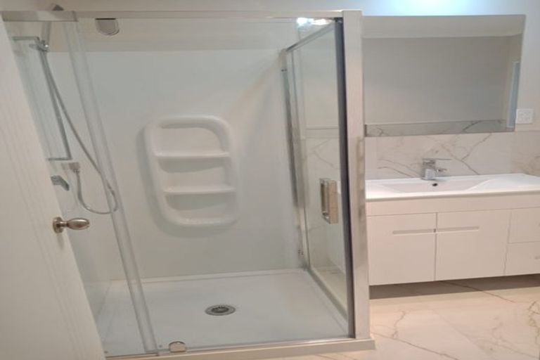 Photo of property in 21 Black Beech Crescent, Takanini, 2110