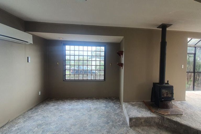 Photo of property in 1/6 Jasmine Grove, Maungaraki, Lower Hutt, 5010