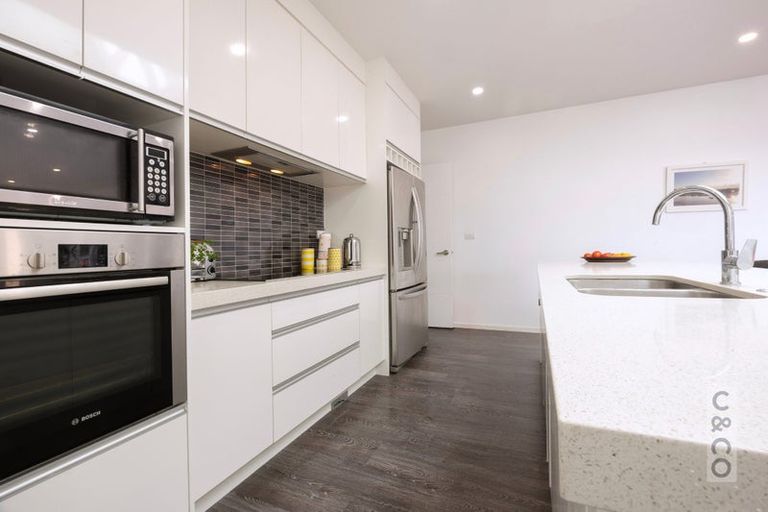 Photo of property in 23 Turpin Road, Riverhead, 0820