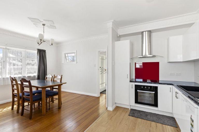 Photo of property in 21 Leighton Avenue, Waiwhetu, Lower Hutt, 5010