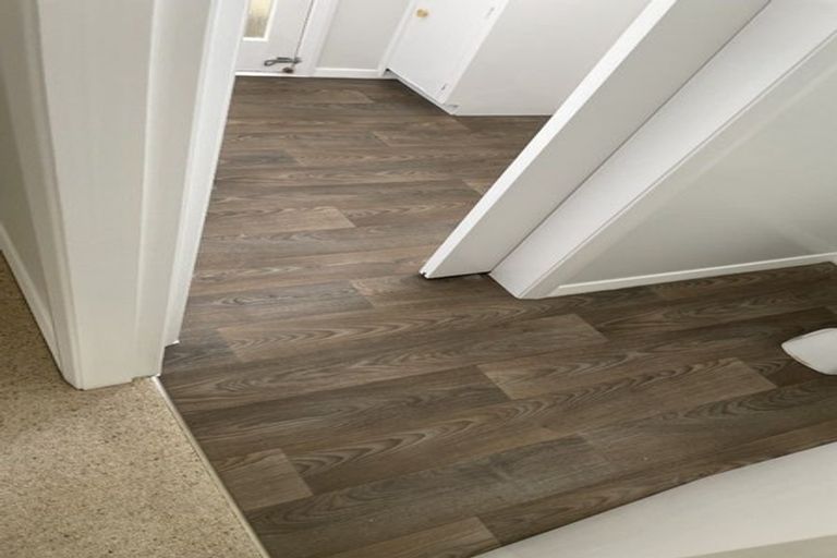 Photo of property in 76 Wikiriwhi Crescent, Awapuni, Palmerston North, 4412