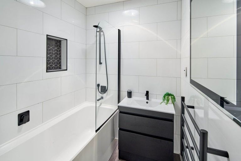 Photo of property in 3 Montgomery Crescent, Clouston Park, Upper Hutt, 5018