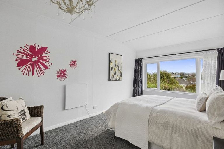 Photo of property in 28 Chisholm Place, Tainui, Dunedin, 9013