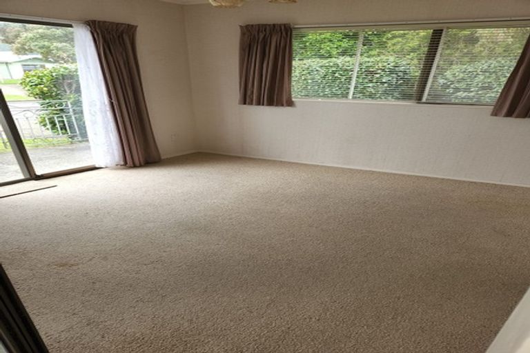 Photo of property in 29a Rewarewa Crescent, Waikanae, 5036