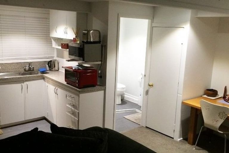 Photo of property in 5 Orne Street, Torbay, Auckland, 0630