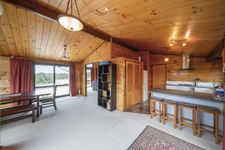 Photo of property in 9 Ash Place, Whalers Gate, New Plymouth, 4310