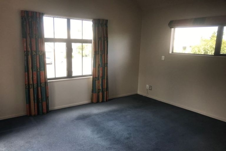 Photo of property in 99 Brockworth Place, Riccarton, Christchurch, 8011