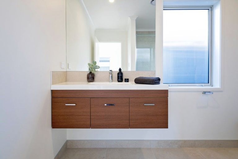 Photo of property in 76 Pelorus Avenue, Poraiti, Napier, 4112