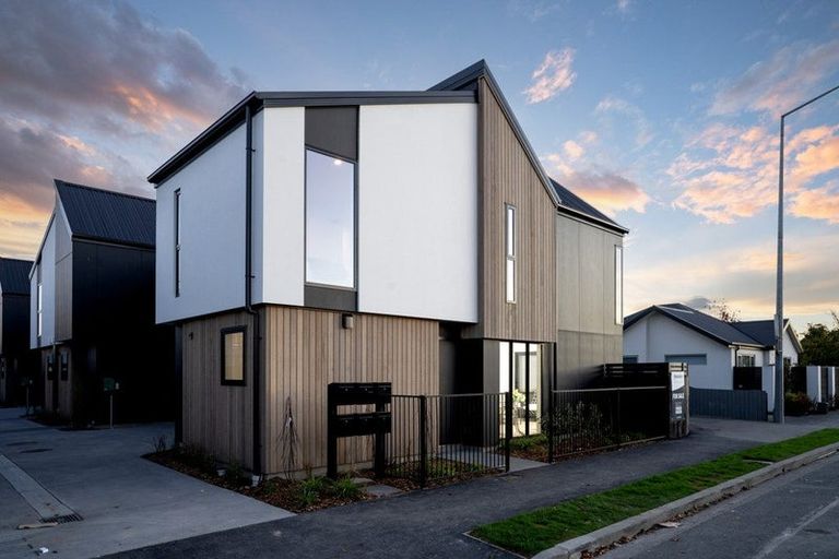 Photo of property in 1/38 Shirley Road, Shirley, Christchurch, 8013