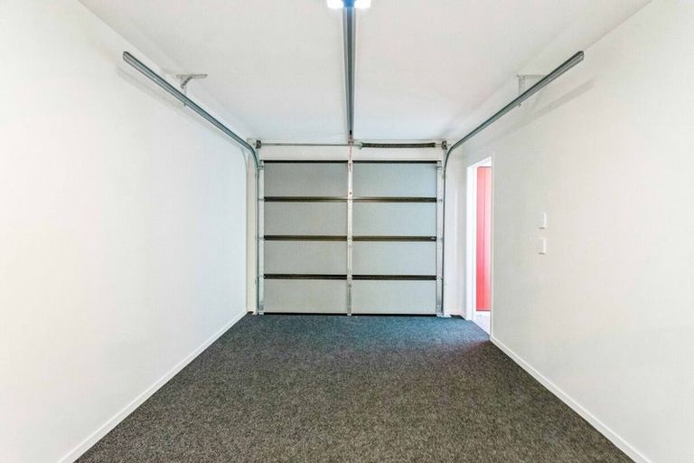 Photo of property in 2/23 View Road, Papakura, 2110