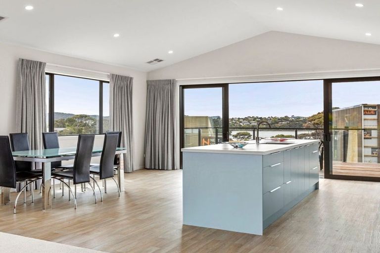 Photo of property in 31 Rangitahi Road, Raglan, 3225