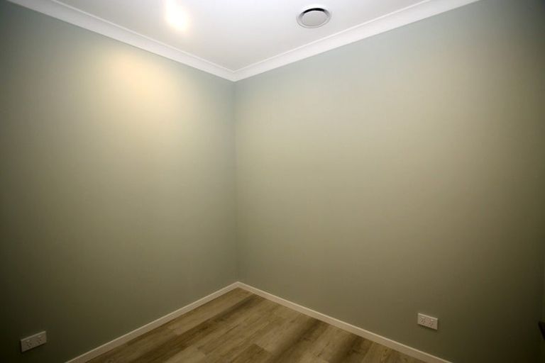 Photo of property in 21a Awanui Street, Merrilands, New Plymouth, 4312