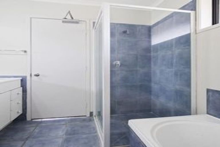 Photo of property in 1 Ranch Place, Pukekohe, 2120