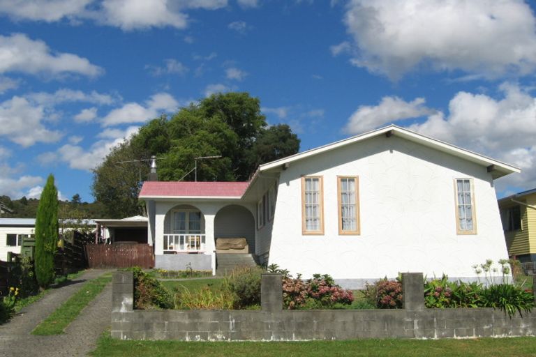 Photo of property in 10 Blueberry Grove, Timberlea, Upper Hutt, 5018