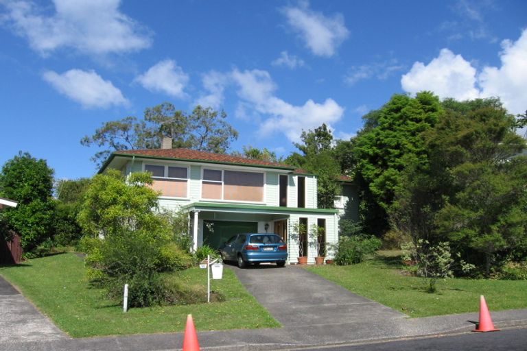 Photo of property in 16 Compton Street, Hillcrest, Auckland, 0627