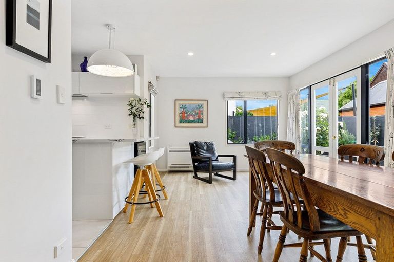 Photo of property in 2/16 Hanover Place, Ilam, Christchurch, 8041