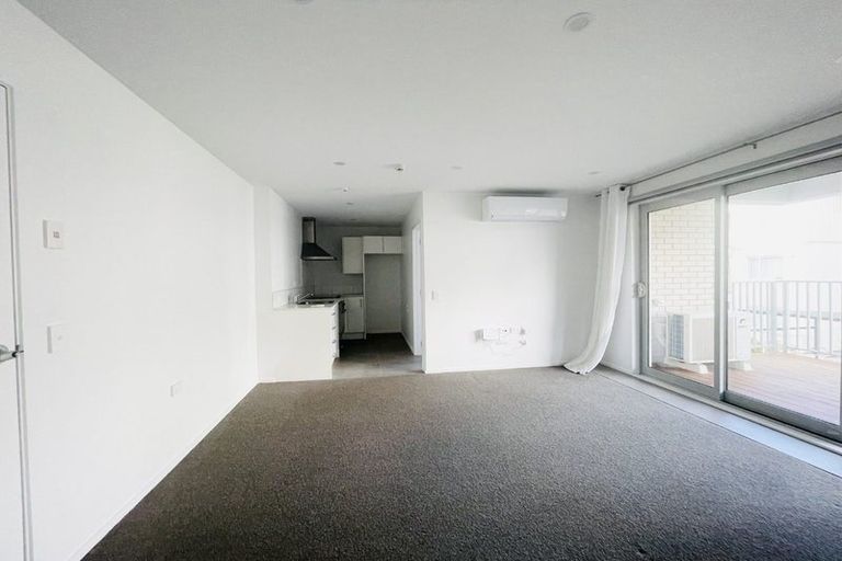 Photo of property in 105/28b Eileen Newey Place, Henderson, Auckland, 0612