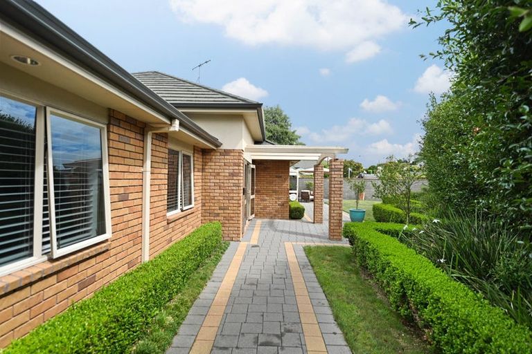 Photo of property in 1 Flora Way, Rototuna, Hamilton, 3210