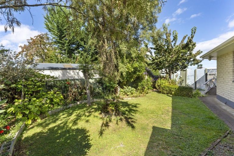 Photo of property in 8 Kowhai Street, Levin, 5510