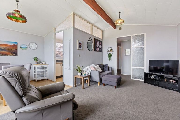 Photo of property in 25 Konini Street, Inglewood, 4330