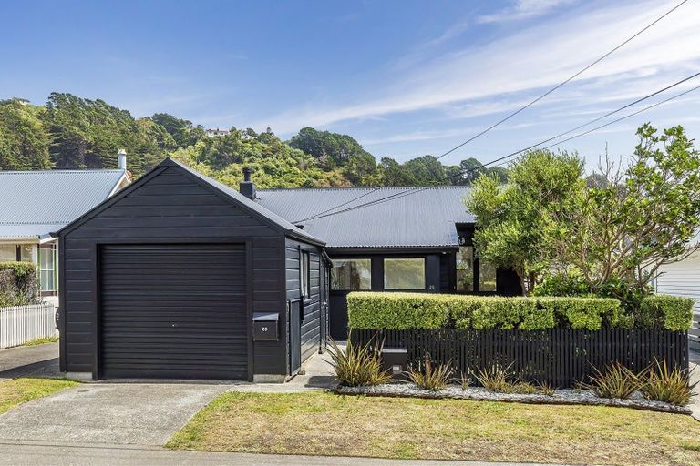 Photo of property in 20 Mantell Street, Seatoun, Wellington, 6022