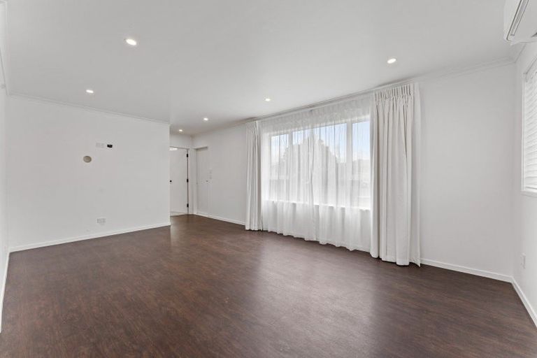 Photo of property in 11 Avon Place, Springvale, Whanganui, 4501