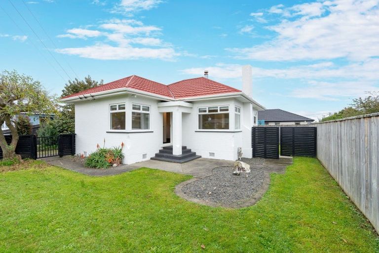 Photo of property in 95 Bartholomew Road, Levin, 5510