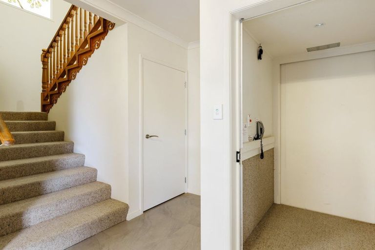 Photo of property in 18b Highgrove Drive, Grandview Heights, Hamilton, 3200