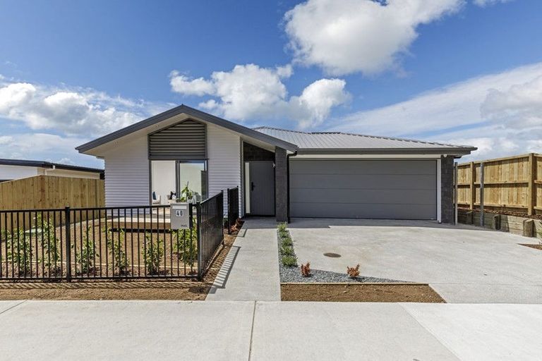 Photo of property in 40 Vintry Drive, Huapai, Kumeu, 0810