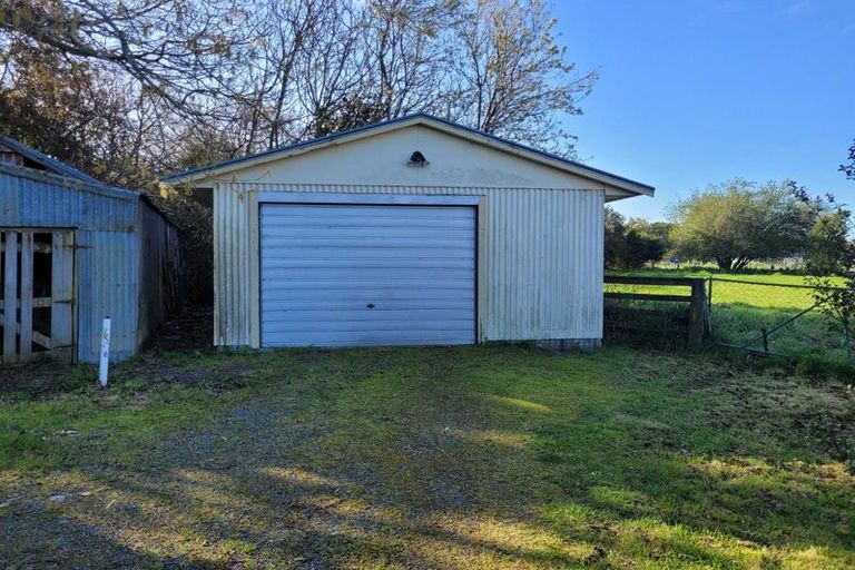 Photo of property in 27 Wood Street, Greytown, 5712