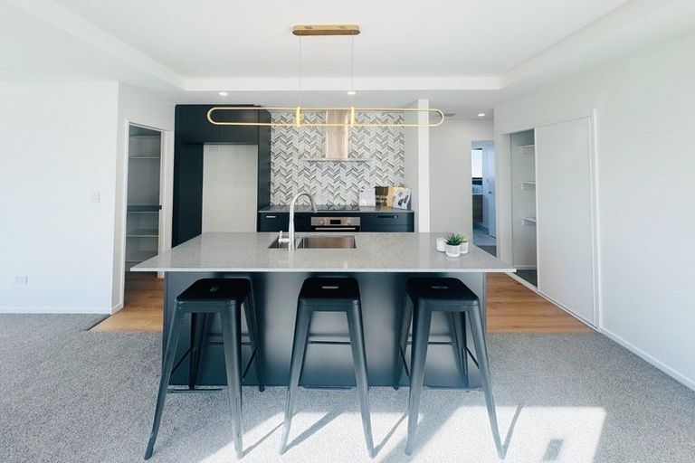 Photo of property in 80 Awatea Road, Hornby, Christchurch, 8025