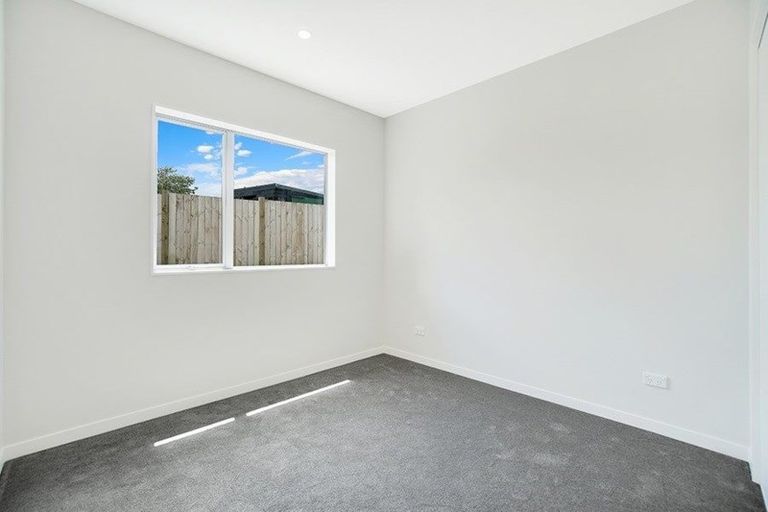 Photo of property in 75d Twin Parks Rise, Papakura, 2582