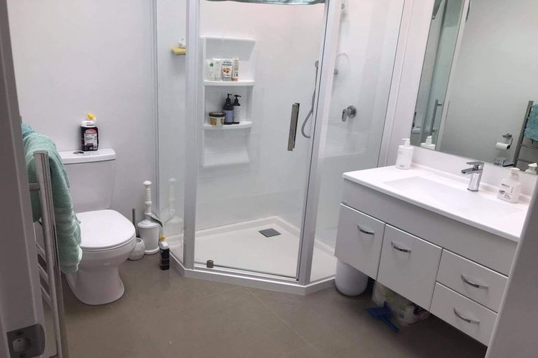 Photo of property in 4 Regiment Road, Papakura, 2110