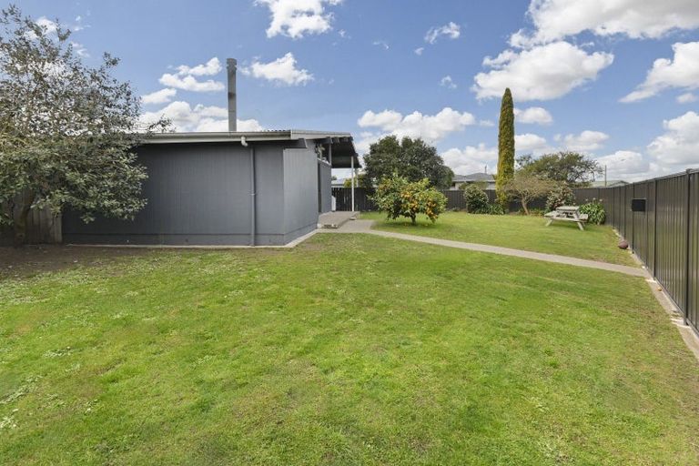 Photo of property in 30 Folkestone Drive, Flaxmere, Hastings, 4120