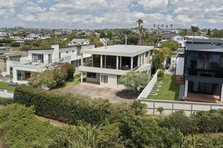 Photo of property in 119 Churchill Road, Rothesay Bay, Auckland, 0630