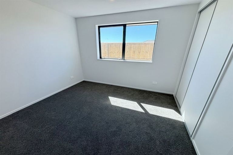 Photo of property in 10 Applegrove Crescent, Belfast, Christchurch, 8051