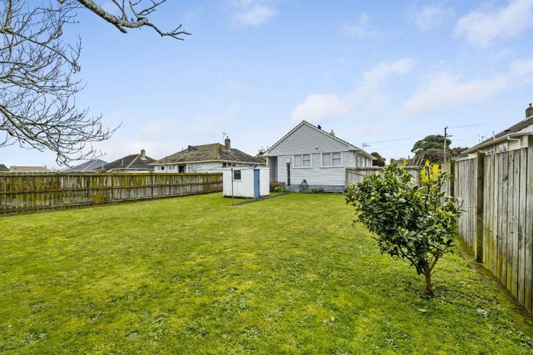 Photo of property in 67 Fairfield Road, Hawera, 4610