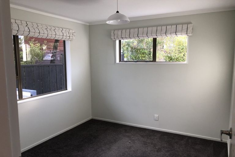 Photo of property in 17b Govind Grove, Ngaio, Wellington, 6035
