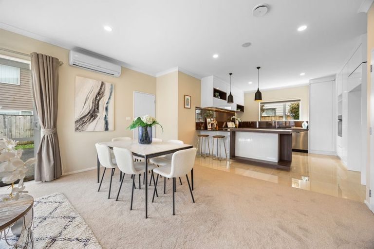 Photo of property in 1 Creggan Crescent, Flat Bush, Auckland, 2019