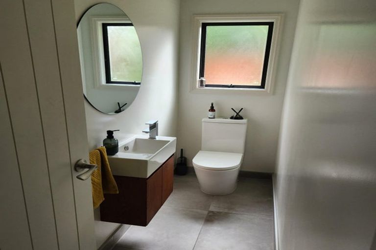 Photo of property in 74a Atkinson Road, Titirangi, Auckland, 0604